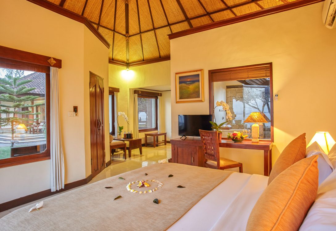 Deluxe Sea Front Villa