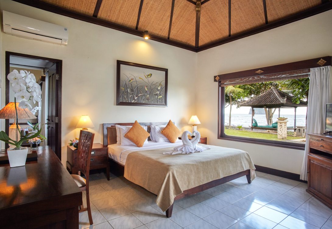 Deluxe Sea Front Villa